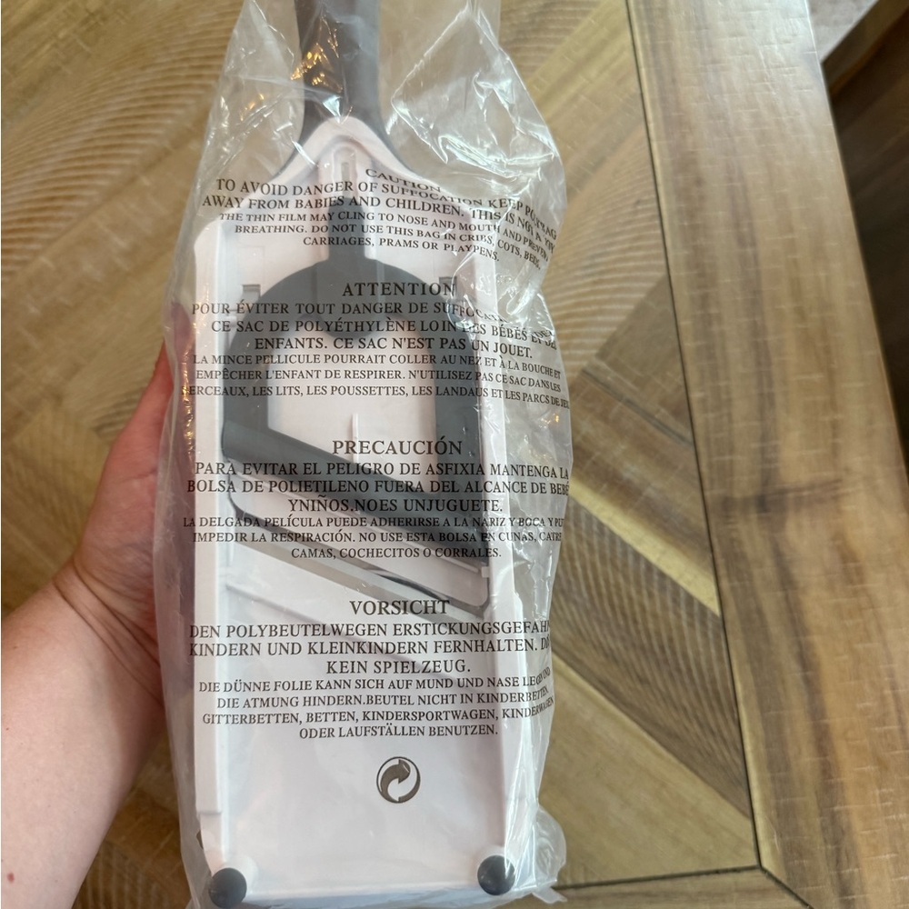 The Pampered Chef Mandoline Slicer - White and Gray - Picture 2 of 3